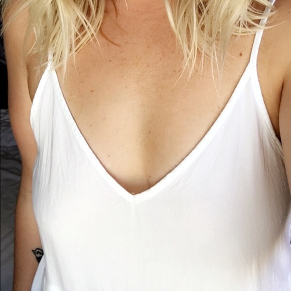 Boho White Romper with tassels - Picture 7 of 7